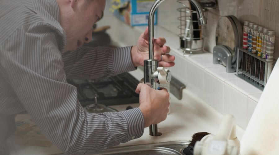 Professional water heater repair in Aleknagik, AK